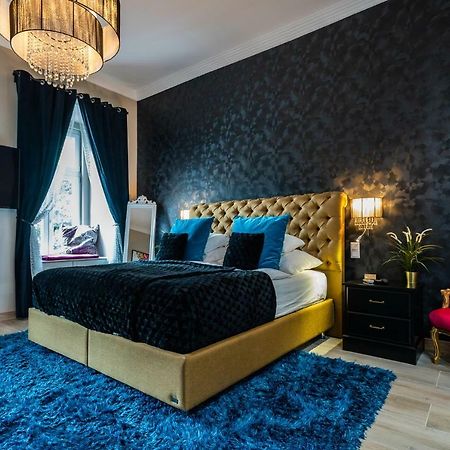 Center Of The Center, The Grand Deluxe Apartment Budapest Luaran gambar