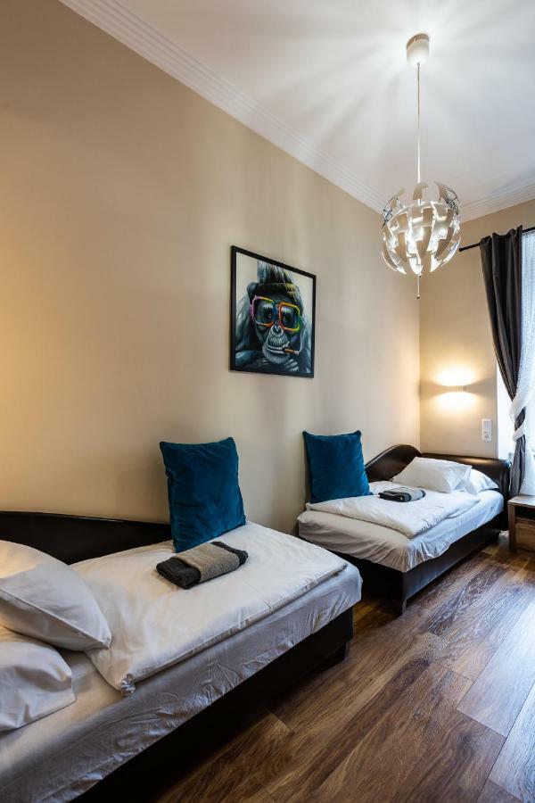 Center Of The Center, The Grand Deluxe Apartment Budapest Luaran gambar