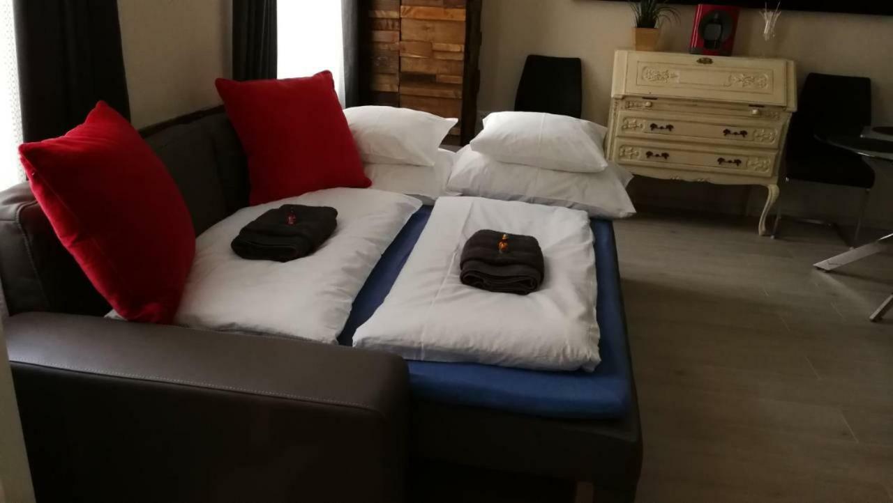 Center Of The Center, The Grand Deluxe Apartment Budapest Luaran gambar