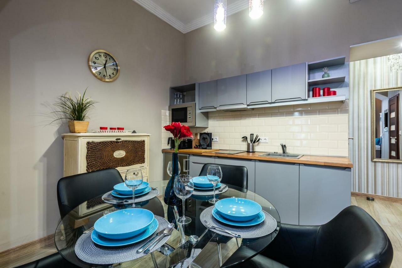 Center Of The Center, The Grand Deluxe Apartment Budapest Luaran gambar
