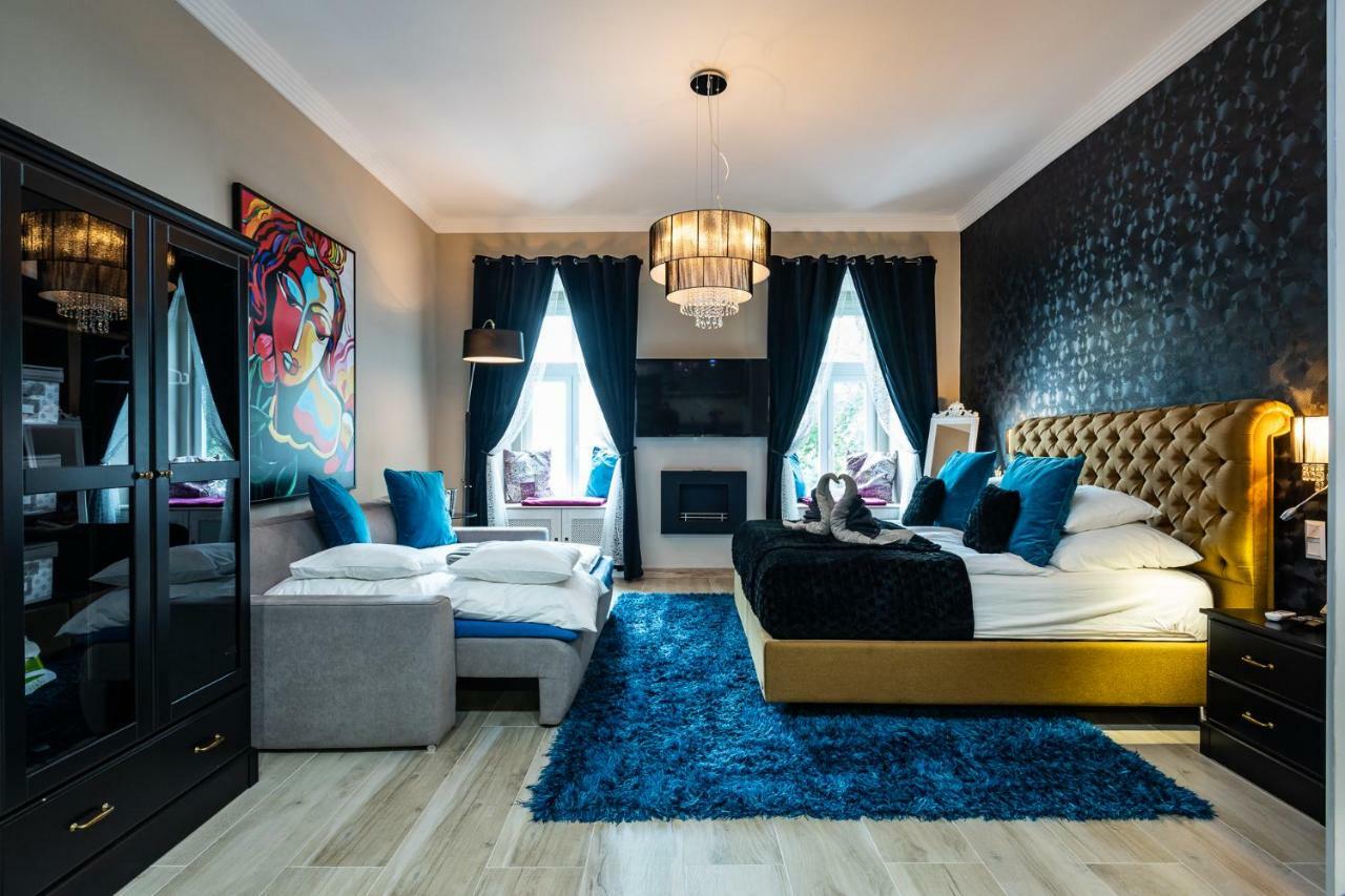 Center Of The Center, The Grand Deluxe Apartment Budapest Luaran gambar